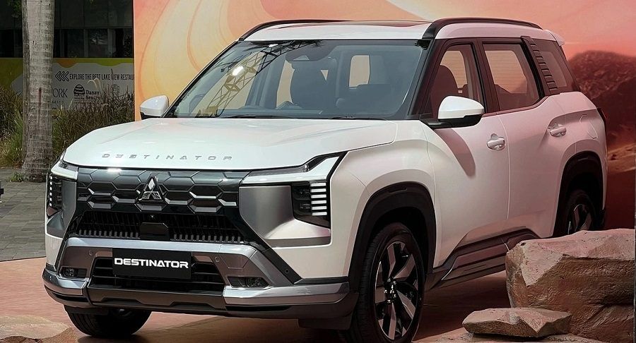 Mitsubishi Destinator