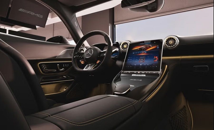 Nội thất Mercedes-AMG GT63 APXGP Edition