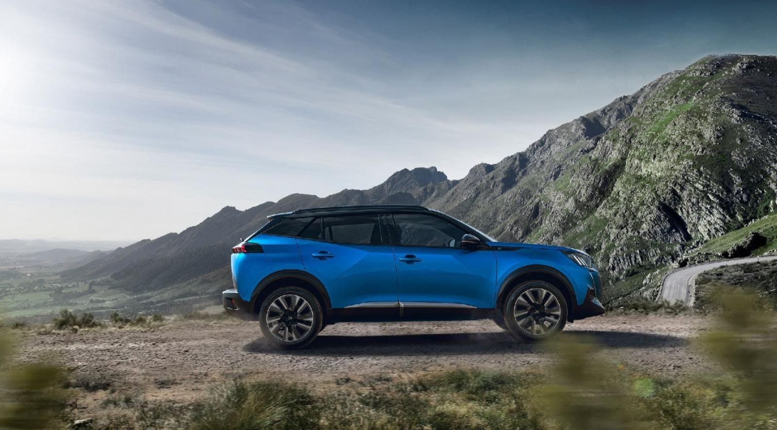 Peugeot 2008 2020 dùng cơ sở gầm bệ mới và tăng kích thước đáng kể so với thế hệ cũ Ngoại thất Peugeot 2008 2020