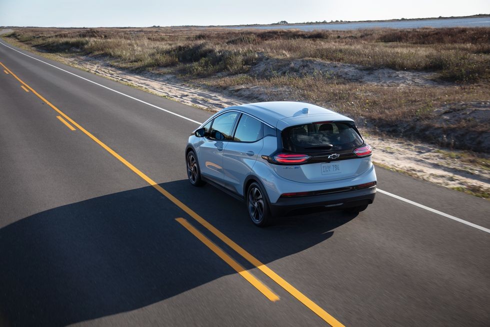 Giá xe Chevrolet Bolt EV 2022