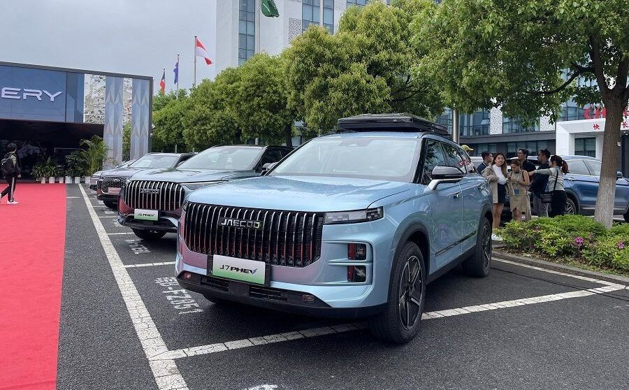 🔹 JAECOO J7 trả góp – SUV sang trọng, công nghệ cao