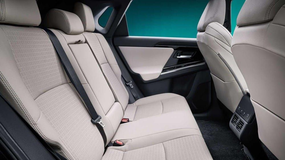 Ghế phía sau của Toyota bZ4X