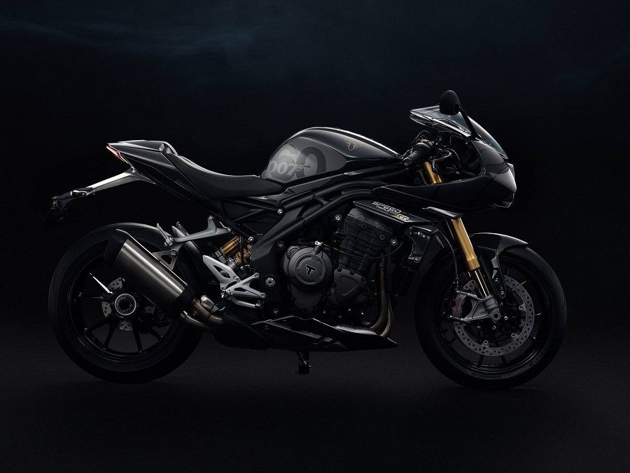 thân xe Triumph Speed Triple 1200 RR Bond Edition 2023