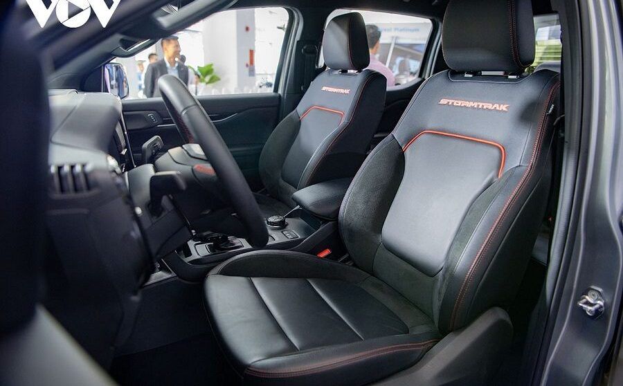 Nội thất Ranger Stormtrak