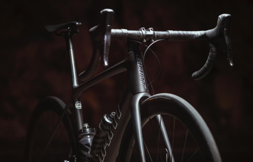 Giant ra mắt 2021 TCR Advanced -6