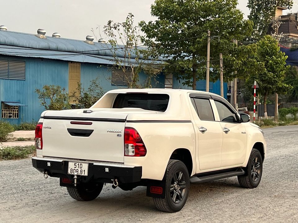2021 Toyota hilux e 2.4at