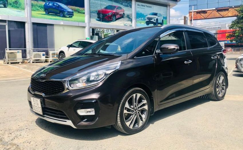Bán KIA Rondo 2018 cũ giá rẻ
