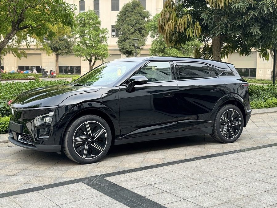 VinFast VF7 Plus