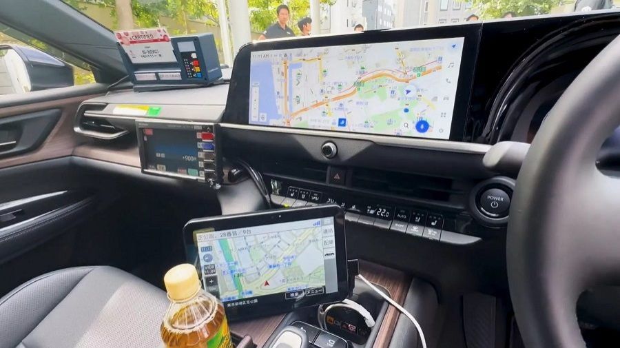 nội thất Toyota Crown FCEV