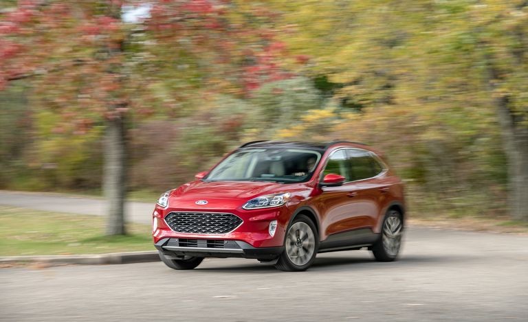 Giá xe Ford Escape 2022