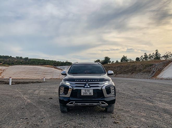 Mitsubishi Pajero Sport-3