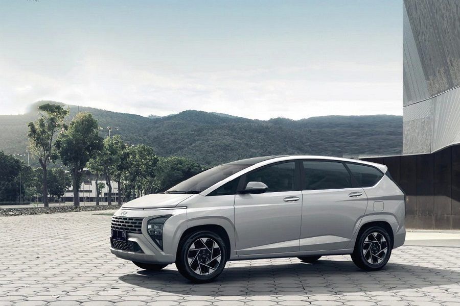 Hyundai Stargazer 2023