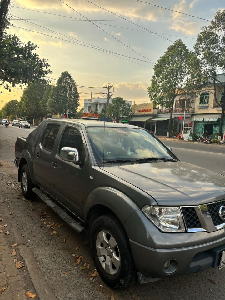 Chính chủ bán xe Nissan NAVARA sản xuất năm 2013