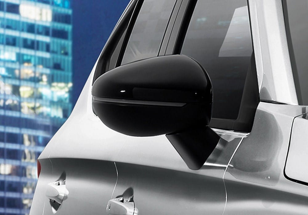 Honda City Hatchback 2021 có những chi tiết ngoại thất màu đen như vỏ gương chiếu hậu...