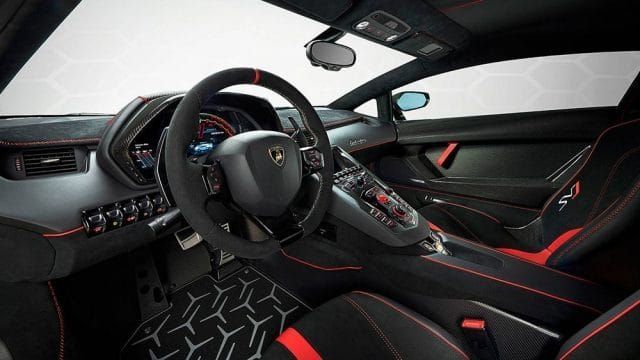 Nội thất Lamborghini Aventador SVJ 2020
