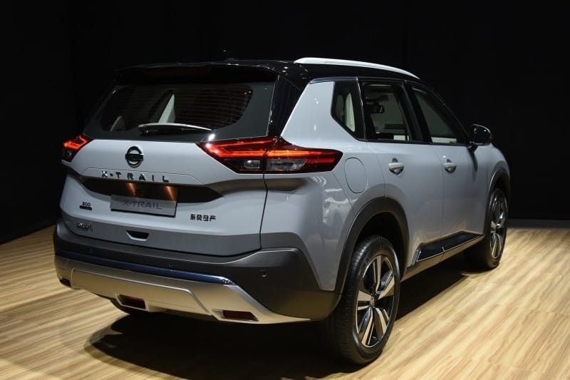 Nissan X-Trail 2021 dùng hộp số CVT