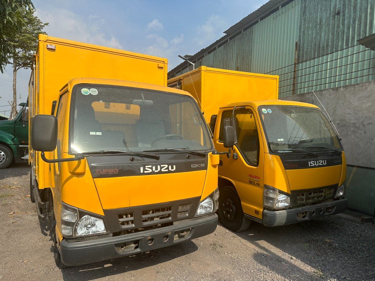 Bán xe tải Isuzu đời 2016 giao xe ngay