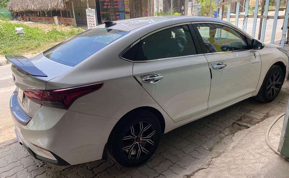 Gia đình cần bán Accent 2020 tại Quận 1