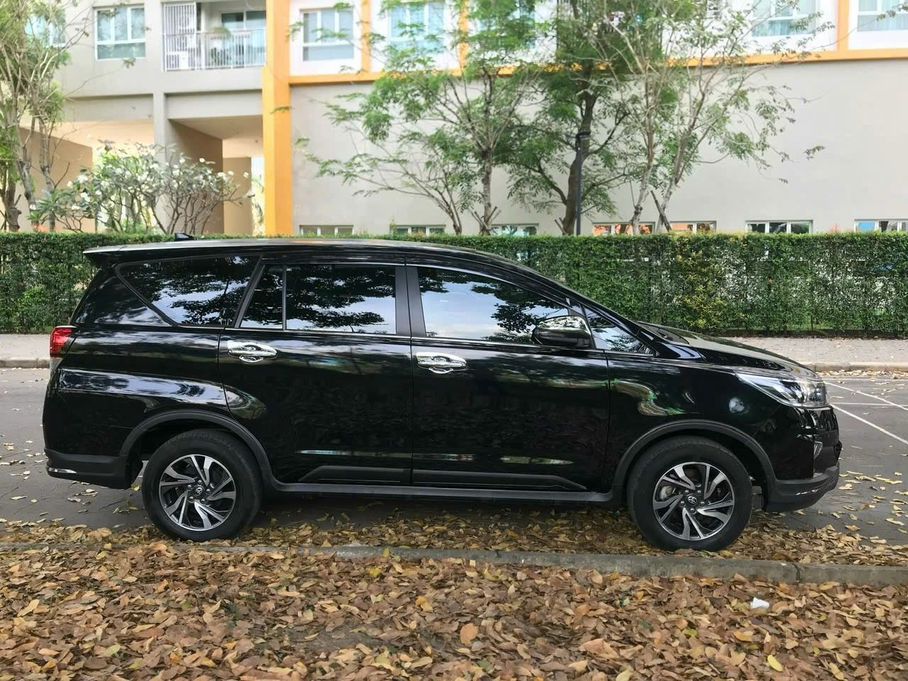 BÁN XE INNOVA VENTURER - SX : 2021- GIÁ 740 TRIỆU.