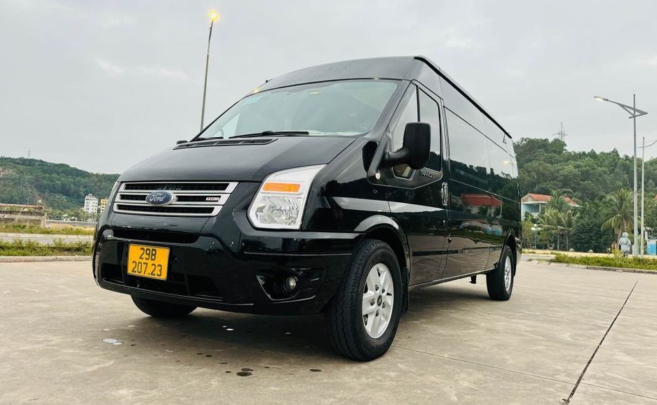 Thanh lý gấp 2 xe 16 chỗ- sx 2019