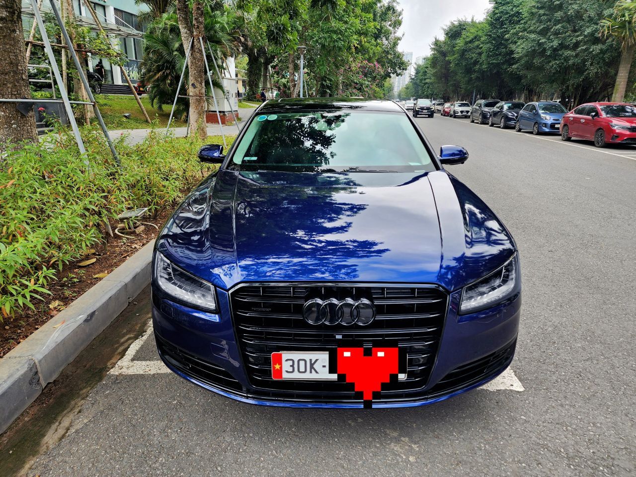 Chính chủ cần bán Audi A8L 3.0 2012 đẹp nhất VN