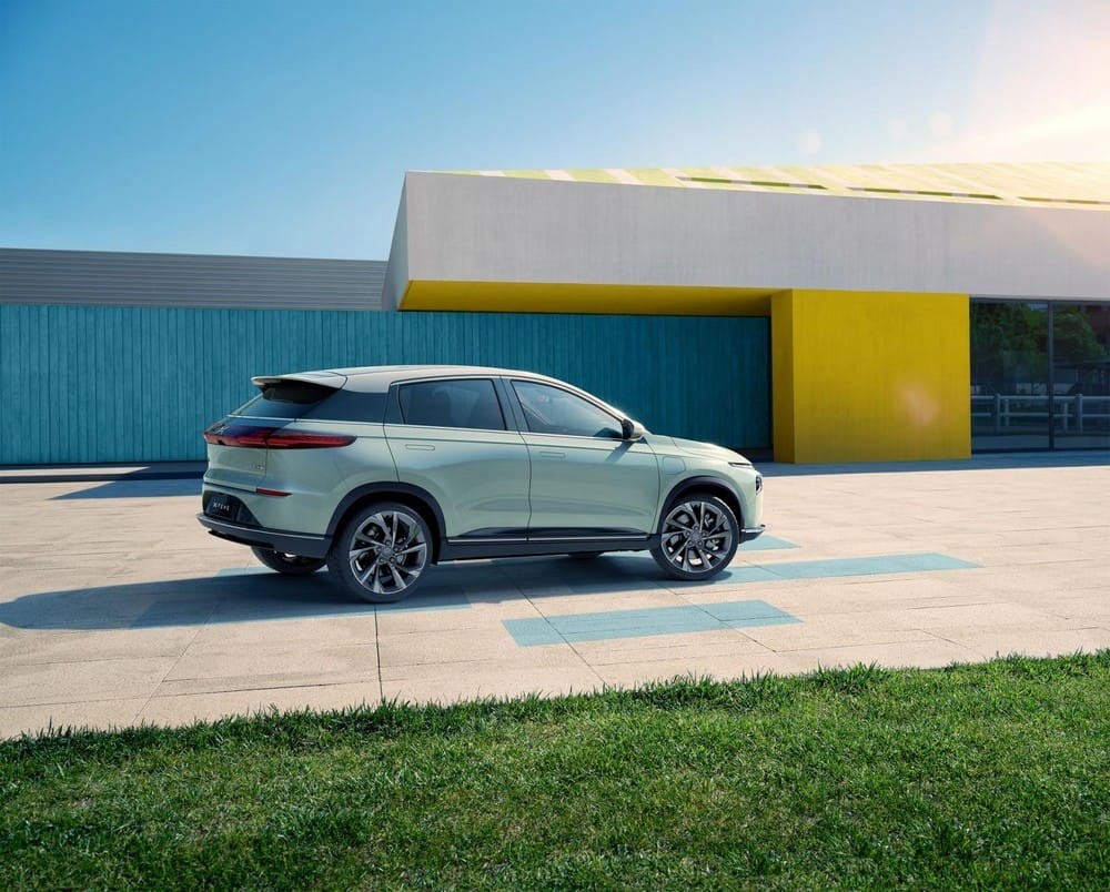 Phía sườn của Xpeng G3i