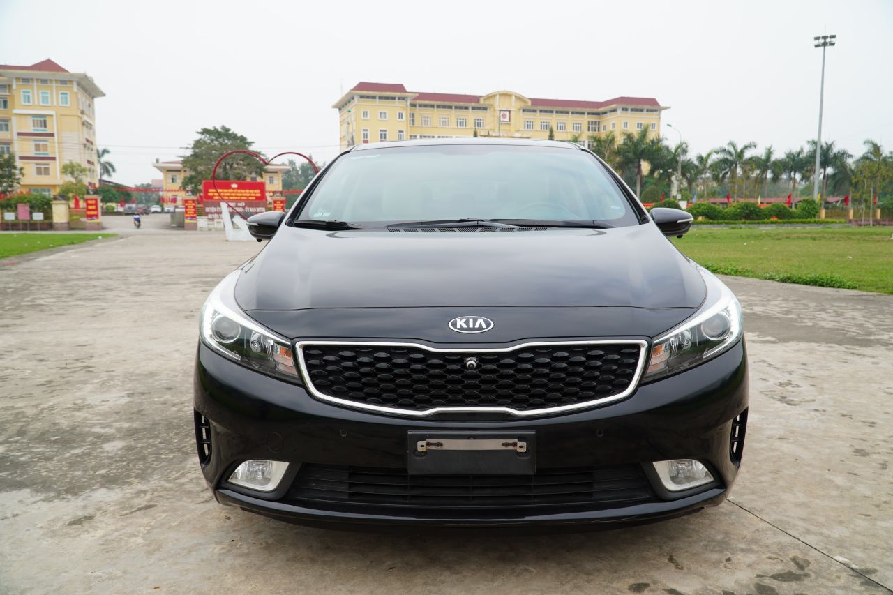 Chính chủ bán xe Kia Cerato 2017 AT 1.6