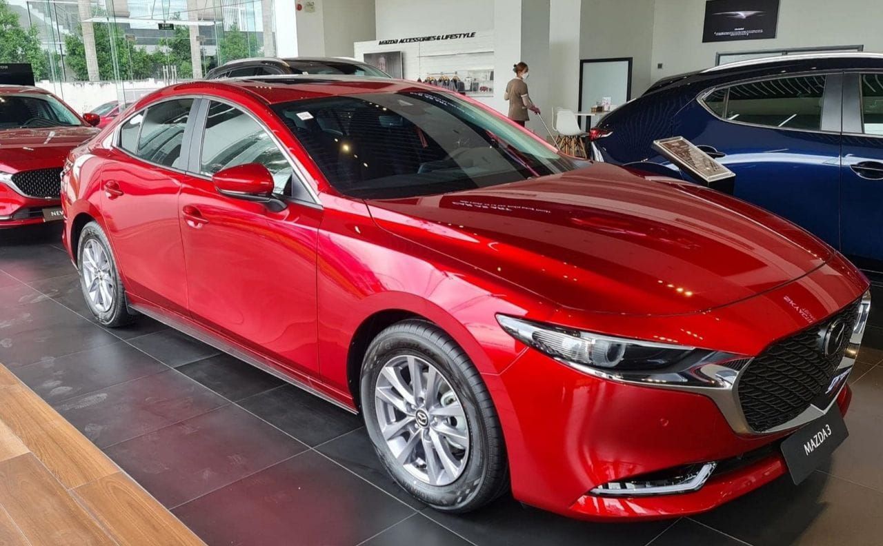 mazda3 luxury deluxe premium  tặng gói phủ ceramic