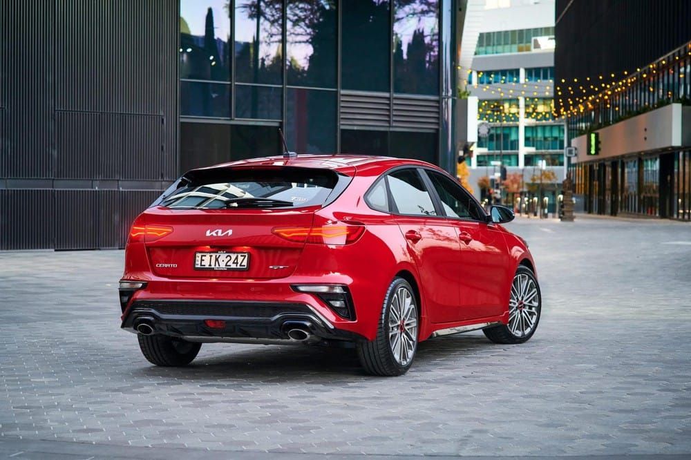Kia Cerato 2022 bản GT có thiết kế ngoại thất riêng...