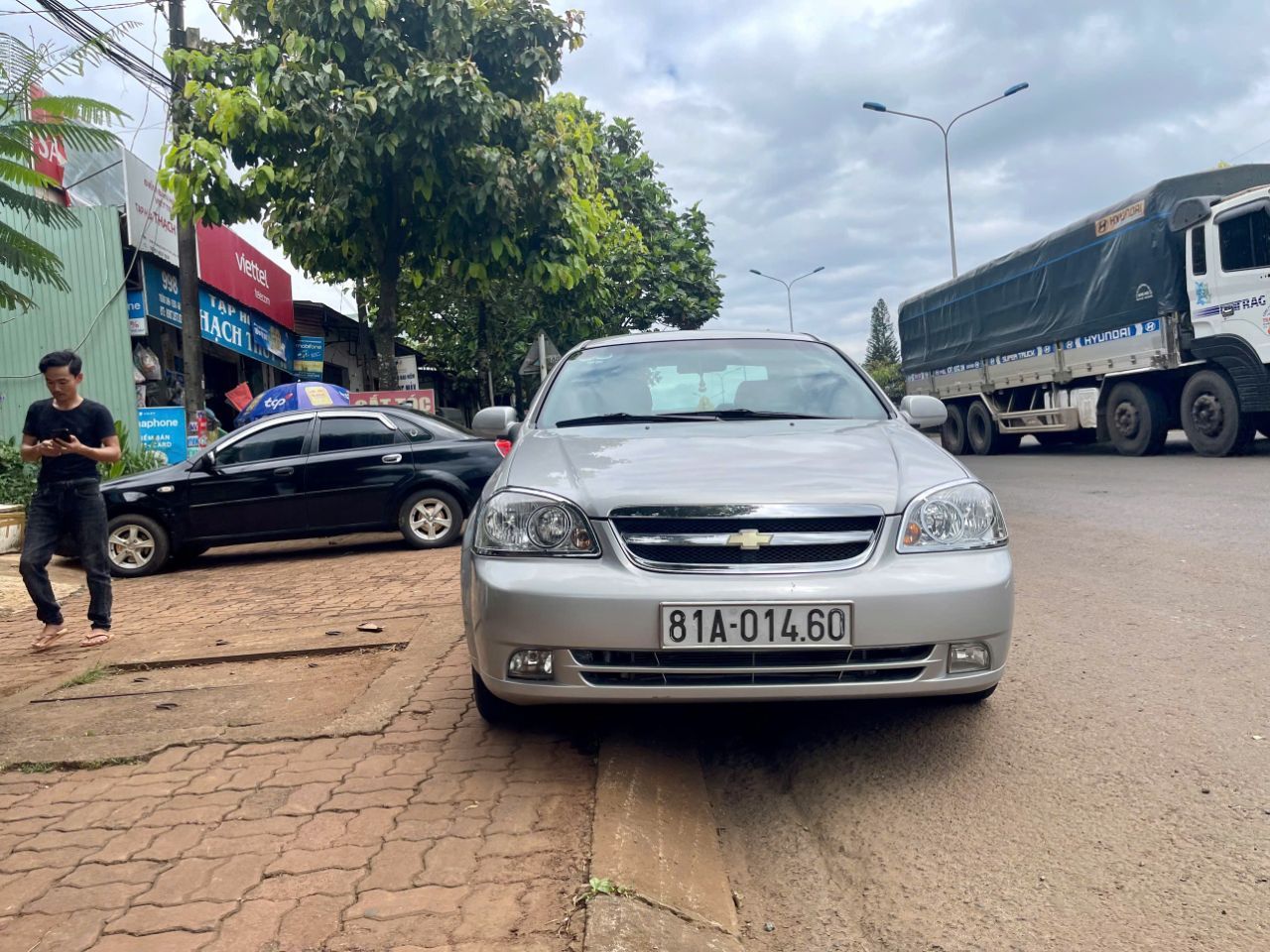 GIA ĐÌNH CẦN BÁN XE CHEVOLET LACETI SẢN XUẤT NĂM 2011 