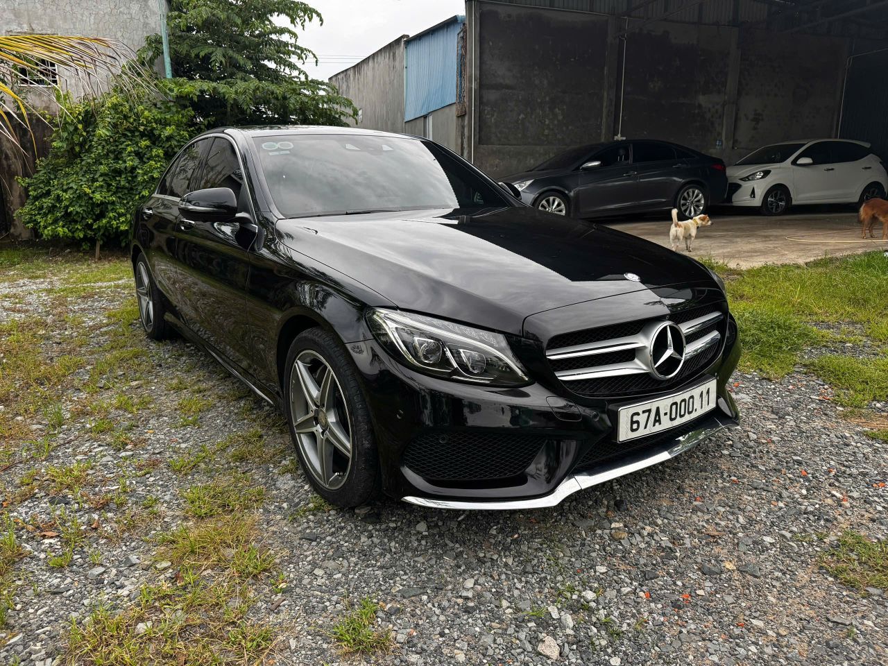 Cần Bán Xe Mercedes- Benz Sản Xuất Năm 2015 Tại Việt Nam