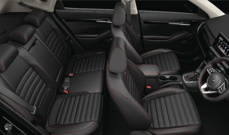 Về khoang hành khách Kia Seltos 2020