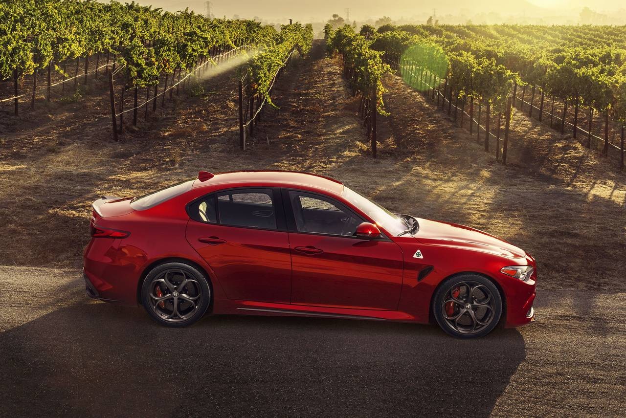 Alfa Romeo Giulia Quadrifoglio 2022