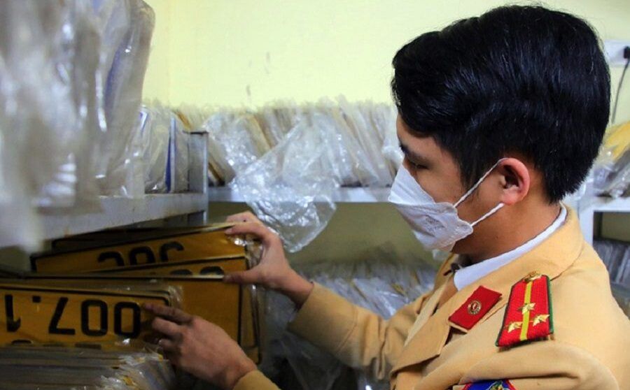 đấu giá biển số