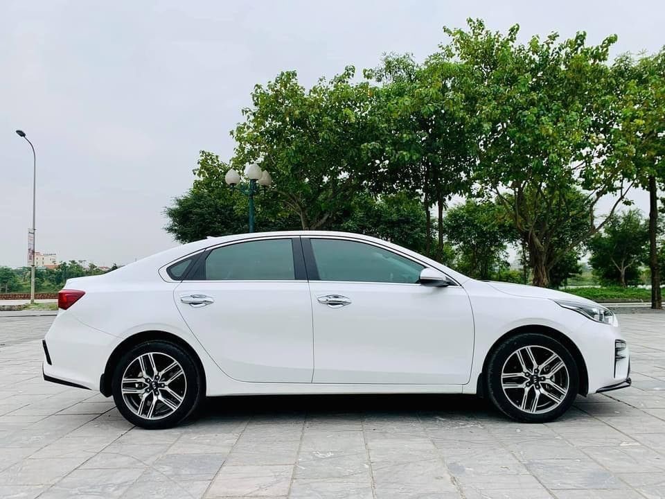 Bán chiếc KIA Cerato Luxury model 2020