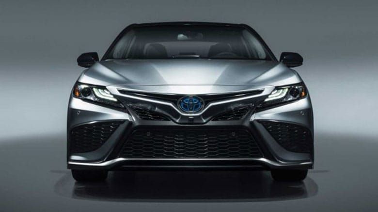 ngoại thất Toyota Camry 2021