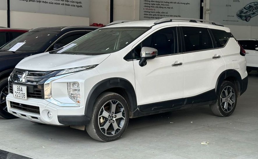 Cần bán Xpander Cross 2022