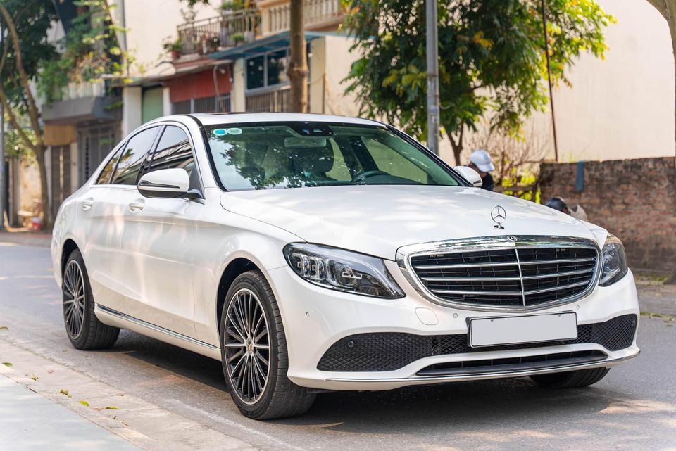 C200 exclusive giá rẻ