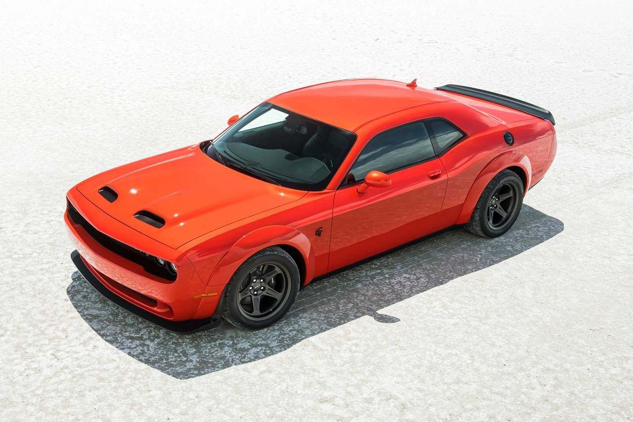 Giá xe Dodge Challenger 2022