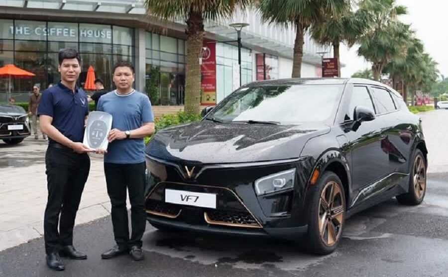 VinFast VF7 Hỏa Long Độc Bản