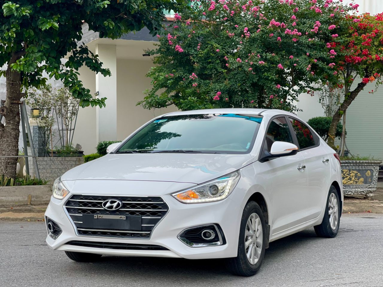 BÁN XE HYUNDAI ACCENT 1.4AT- 2020 - Giá 420 TRIỆU .