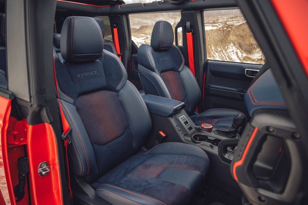 Ghế trước Ford Bronco Raptor 2022