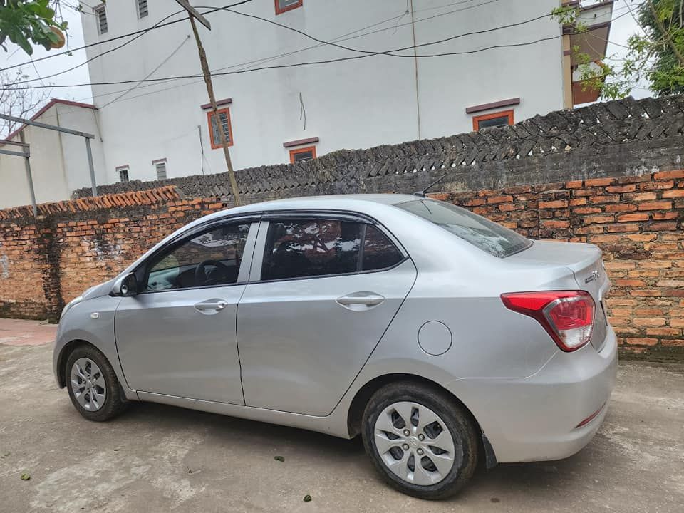 Em cần bán i10 2016