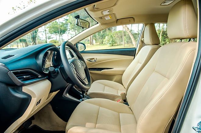 Toyota Vios E CVT 2021-9