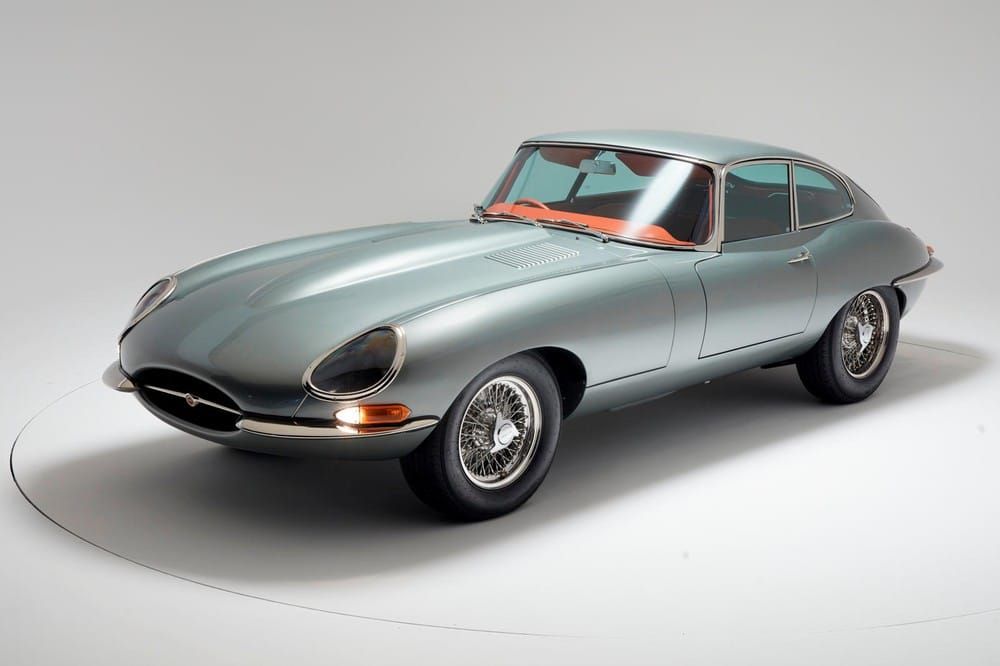 Jaguar E-Type Reimagined - Chiếc xe thể thao cổ điển mất 3.800 giờ để chế tạo, giá khởi điểm 13,4 tỷ đồng