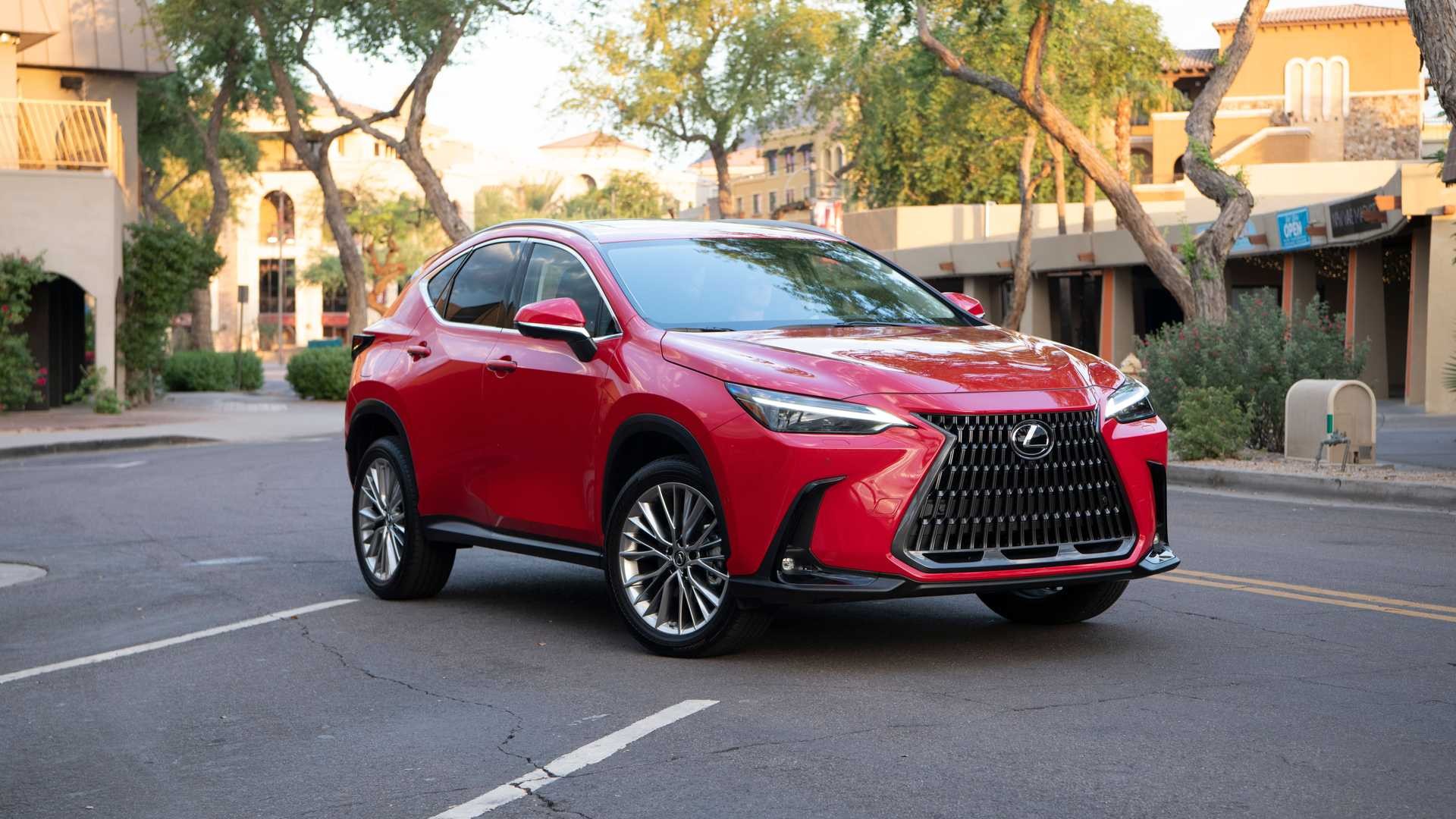 Lexus NX 2022