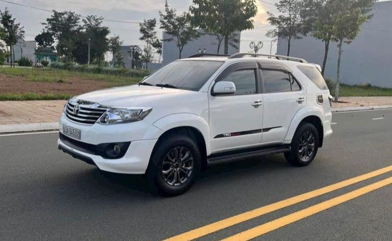 Cần bán Fotuner 2014 cũ giá rẻ