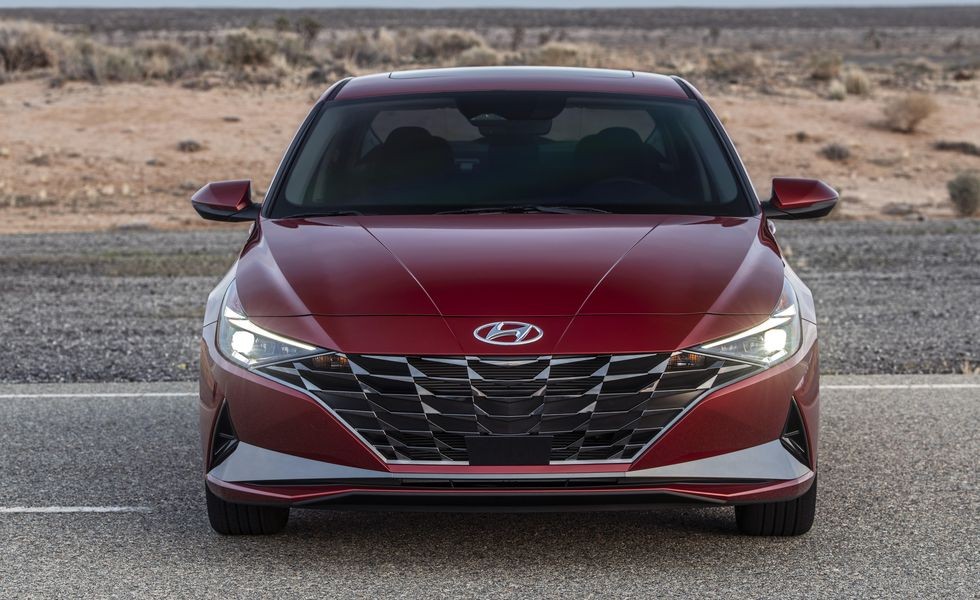 Hyundai Elantra 2022