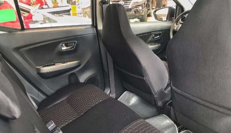 Đánh giá trang bị ghế ngồi