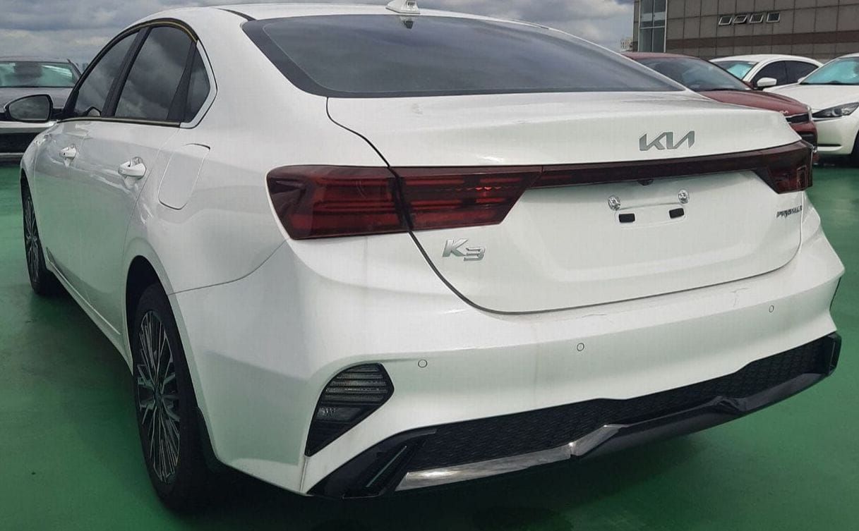 Kia K3 Luxury màu Xanh Xe có sẵn giao ngay giảm 15 triệu